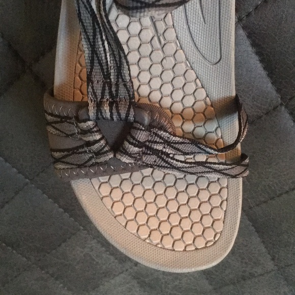 baretraps dandy sandals